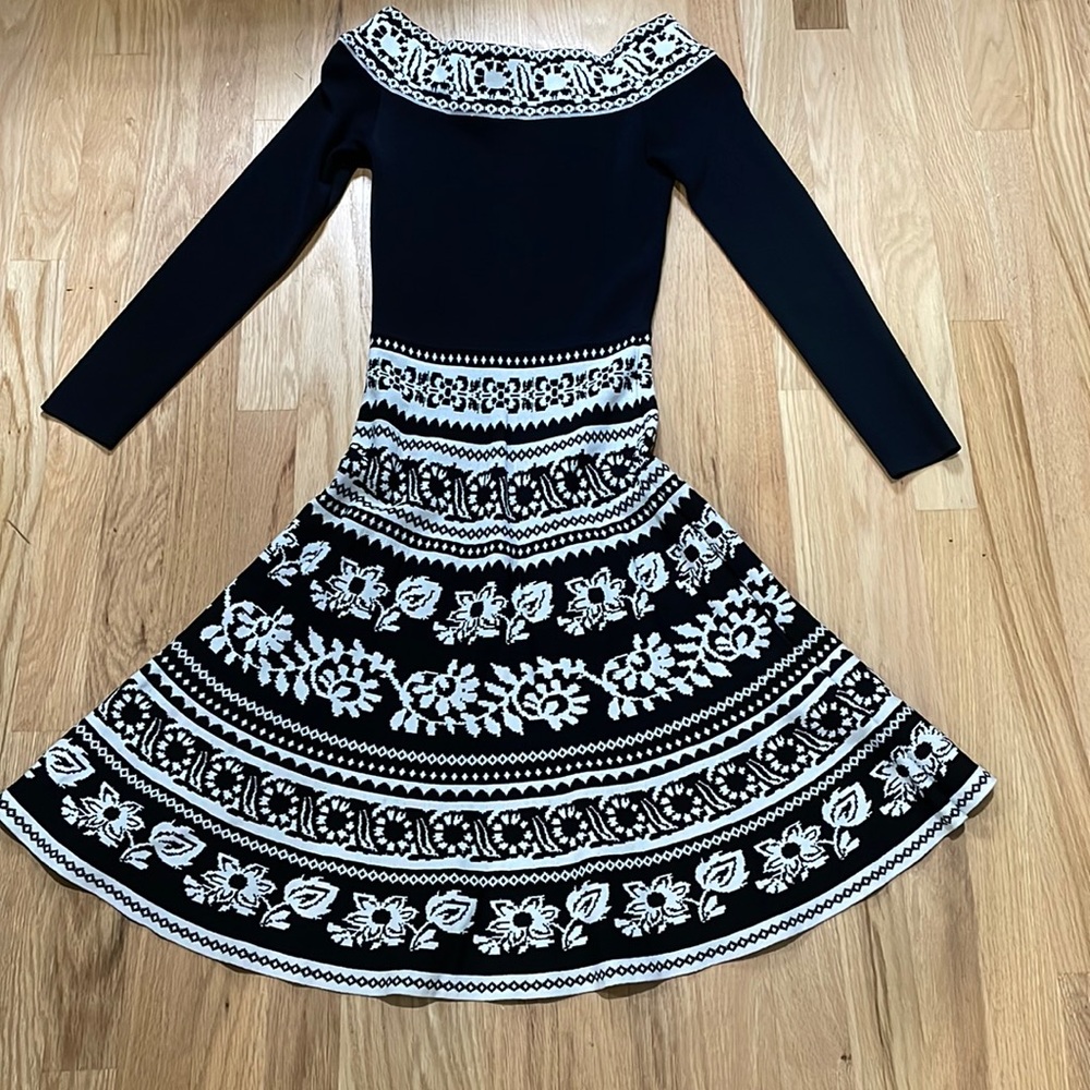 Eliza J Off the Shoulder Dress. Size S